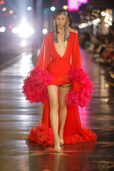 Look 15